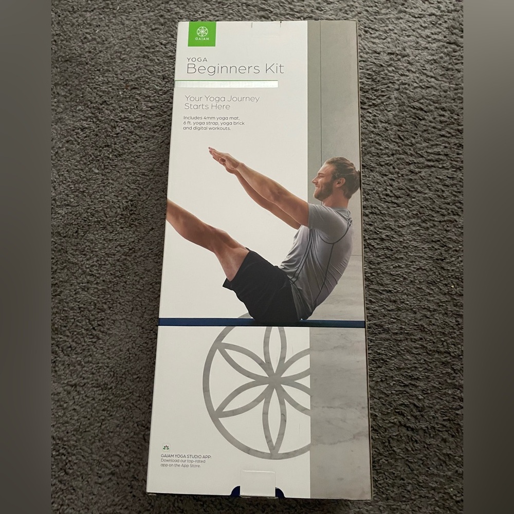 GAIAM Yoga Beginners Kit with Green Accents